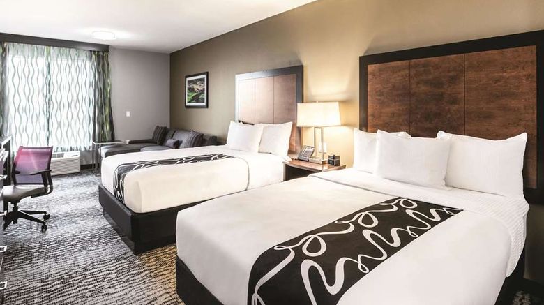 <b>La Quinta Inn & Suites Walla Walla Room</b>. Images powered by <a href="https://iceportal.shijigroup.com/" title="IcePortal" target="_blank">IcePortal</a>.