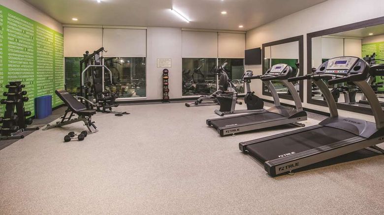 <b>La Quinta Inn & Suites Dallas-Richardson Health</b>. Images powered by <a href="https://iceportal.shijigroup.com/" title="IcePortal" target="_blank">IcePortal</a>.