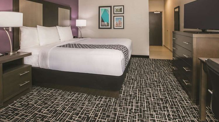 La Quinta Inn & Suites Dallas-Richardson Room