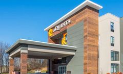 La Quinta Inn & Suites Aberdeen-APG