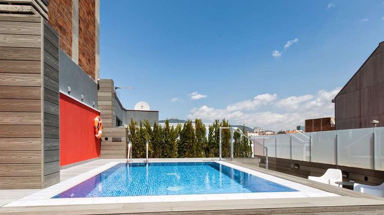 <b>Catalonia Roma Pool</b>. Images powered by <a href="https://iceportal.shijigroup.com/" title="IcePortal" target="_blank">IcePortal</a>.
