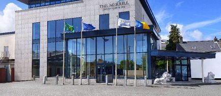 The Royal Hotel Exterior