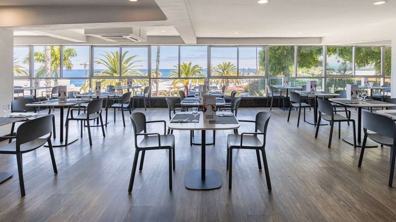 <b>Catalonia Las Vegas Restaurant</b>. Images powered by <a href="https://iceportal.shijigroup.com/" title="IcePortal" target="_blank">IcePortal</a>.