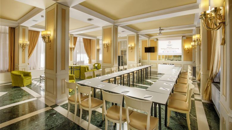 <b>Grand Fleming Hotel Meeting</b>. Images powered by <a href="https://iceportal.shijigroup.com/" title="IcePortal" target="_blank">IcePortal</a>.