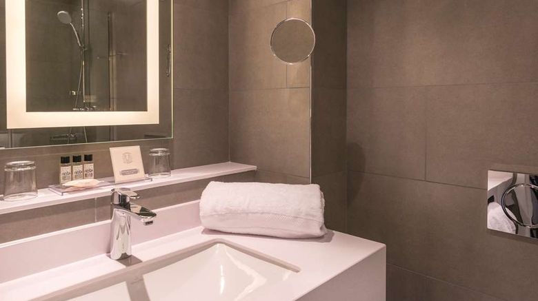 <b>Hotel Villa Des Ternes Room</b>. Images powered by <a href="https://iceportal.shijigroup.com/" title="IcePortal" target="_blank">IcePortal</a>.