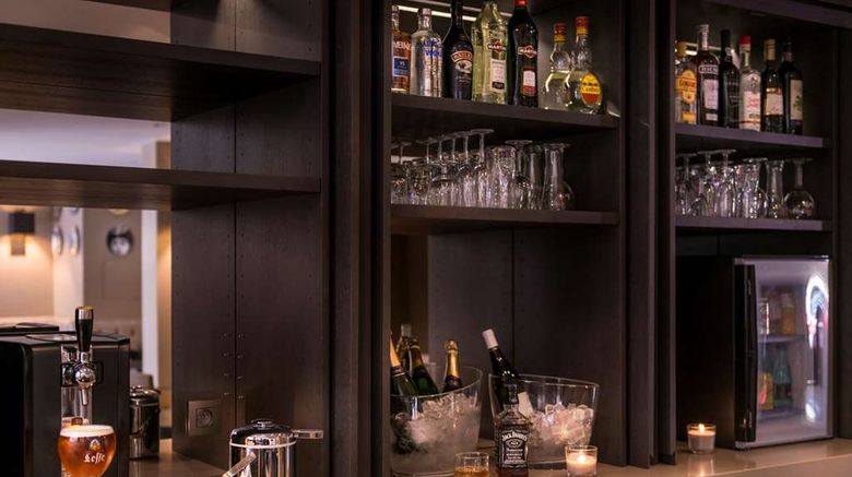 <b>Hotel Villa Des Ternes Restaurant</b>. Images powered by <a href="https://iceportal.shijigroup.com/" title="IcePortal" target="_blank">IcePortal</a>.