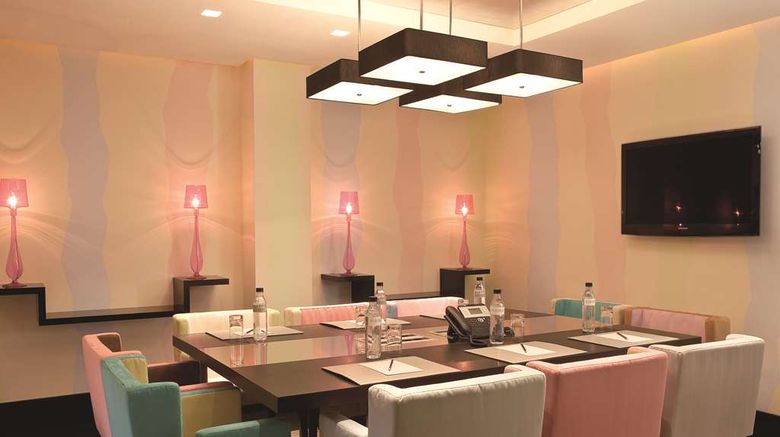 <b>Hotel Villa Des Ternes Meeting</b>. Images powered by <a href="https://iceportal.shijigroup.com/" title="IcePortal" target="_blank">IcePortal</a>.