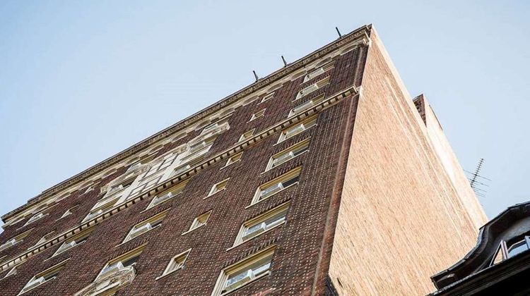 Riverside Tower Hotel Exterior