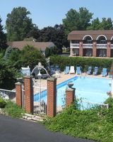 Lockport Inn and Suites