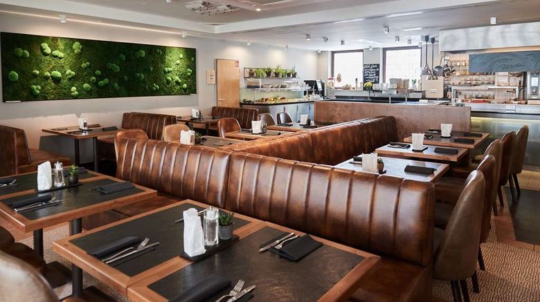<b>Hotel Amadeus Restaurant</b>. Images powered by <a href="https://iceportal.shijigroup.com/" title="IcePortal" target="_blank">IcePortal</a>.
