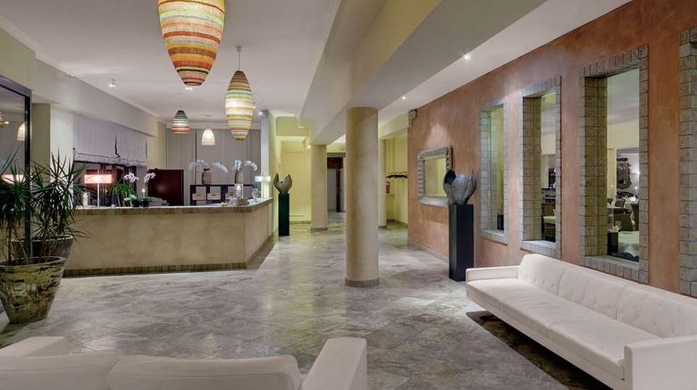 <b>Hotel Villa Medici Lobby</b>. Images powered by <a href="https://iceportal.shijigroup.com/" title="IcePortal" target="_blank">IcePortal</a>.
