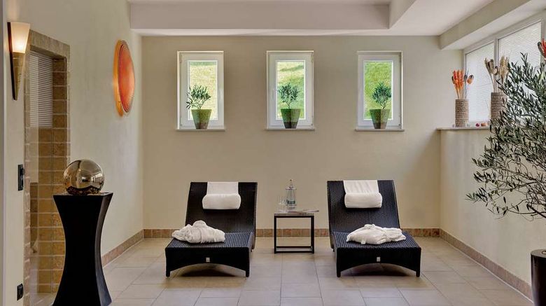 <b>Hotel Villa Medici Spa</b>. Images powered by <a href="https://iceportal.shijigroup.com/" title="IcePortal" target="_blank">IcePortal</a>.
