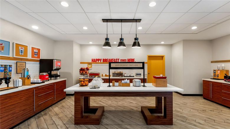 <b>Hampton Inn Atlantic City/Absecon Restaurant</b>. Images powered by <a href="https://iceportal.shijigroup.com/" title="IcePortal" target="_blank">IcePortal</a>.