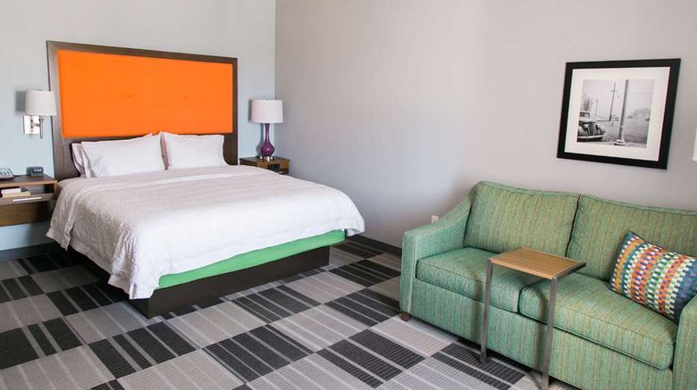 <b>Hampton Inn & Suites Amarillo East Room</b>. Images powered by <a href="https://iceportal.shijigroup.com/" title="IcePortal" target="_blank">IcePortal</a>.
