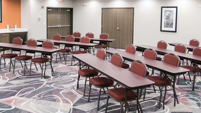 <b>Hampton Inn & Suites Amarillo East Meeting</b>. Images powered by <a href="https://iceportal.shijigroup.com/" title="IcePortal" target="_blank">IcePortal</a>.