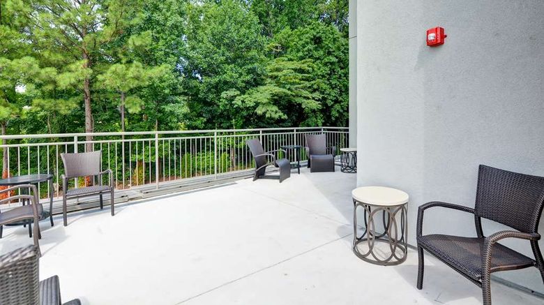 <b>Hampton Inn Atlanta Kennesaw Exterior</b>. Images powered by <a href="https://iceportal.shijigroup.com/" title="IcePortal" target="_blank">IcePortal</a>.
