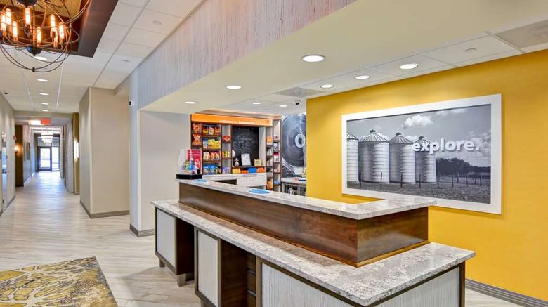 <b>Hampton Inn Atlanta Kennesaw Lobby</b>. Images powered by <a href="https://iceportal.shijigroup.com/" title="IcePortal" target="_blank">IcePortal</a>.