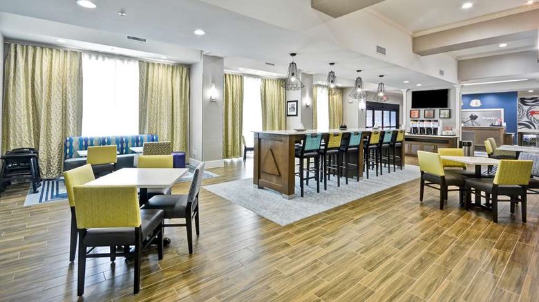 <b>Hampton Inn Kyle Lobby</b>. Images powered by <a href="https://iceportal.shijigroup.com/" title="IcePortal" target="_blank">IcePortal</a>.