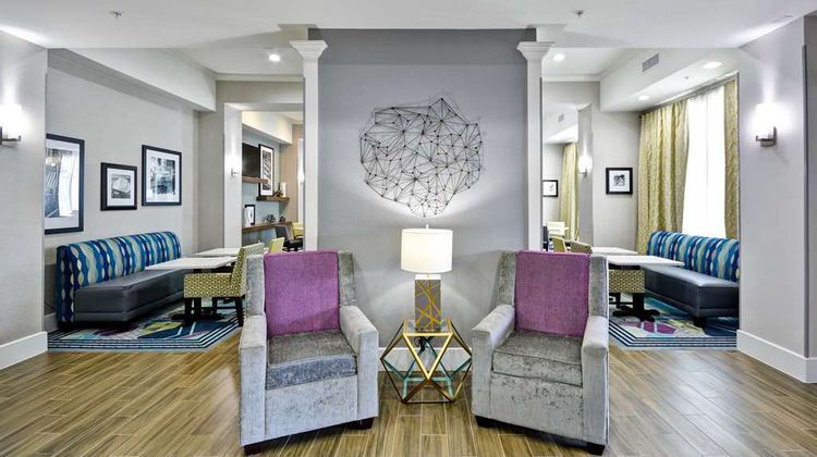 Hampton Inn Kyle Lobby