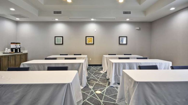 <b>Hampton Inn Kyle Meeting</b>. Images powered by <a href="https://iceportal.shijigroup.com/" title="IcePortal" target="_blank">IcePortal</a>.