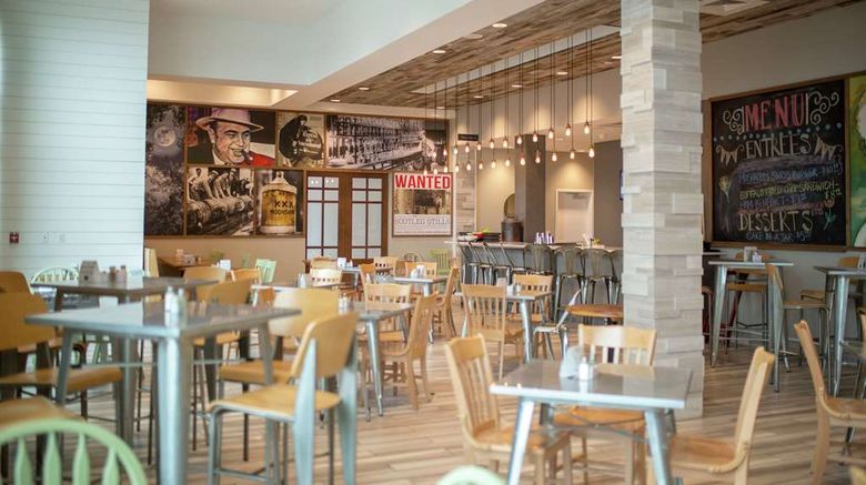 <b>Hilton Garden Inn Asheville Downtown Restaurant</b>. Images powered by <a href="https://iceportal.shijigroup.com/" title="IcePortal" target="_blank">IcePortal</a>.