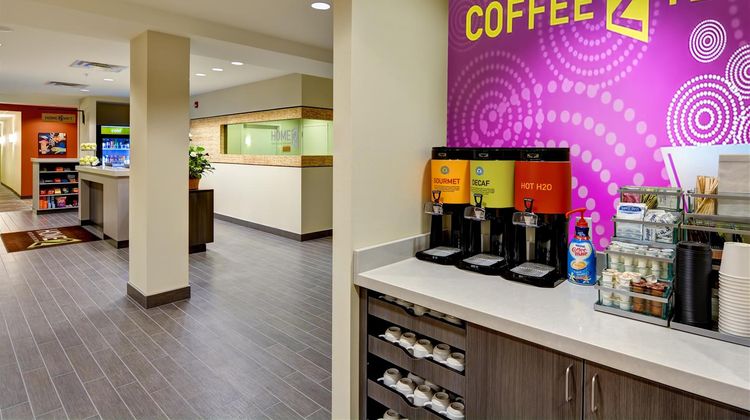 Home2 Suites by Hilton Dickson City Lobby