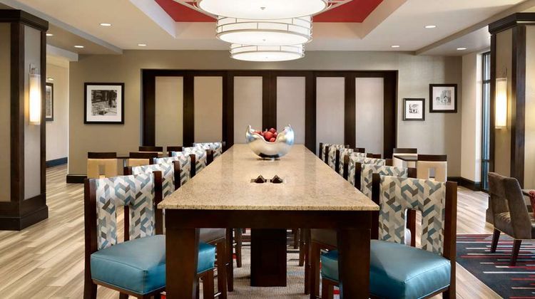 Hampton Inn Spring Hill Lobby