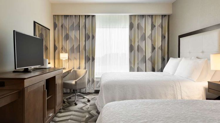 Hampton Inn Spring Hill Room