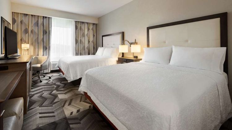 Hampton Inn Spring Hill Room