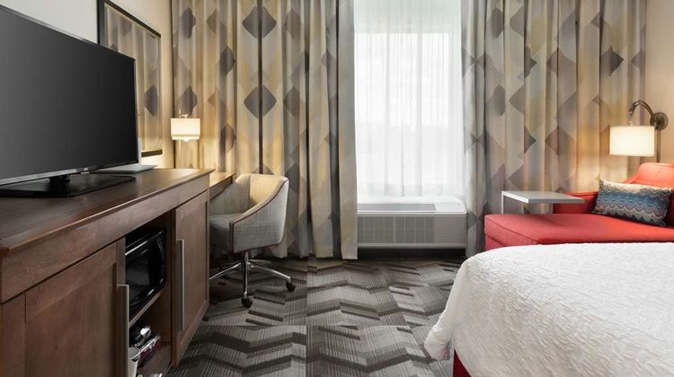 Hampton Inn Spring Hill Room