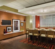 Hampton Inn St Albans Lobby