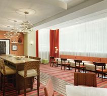Hampton Inn St Albans Lobby