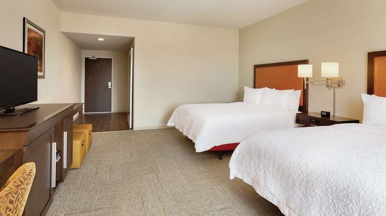 <b>Hampton Inn St Albans Room</b>. Images powered by <a href="https://iceportal.shijigroup.com/" title="IcePortal" target="_blank">IcePortal</a>.