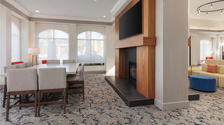 Hilton Garden Inn Palmdale Lobby