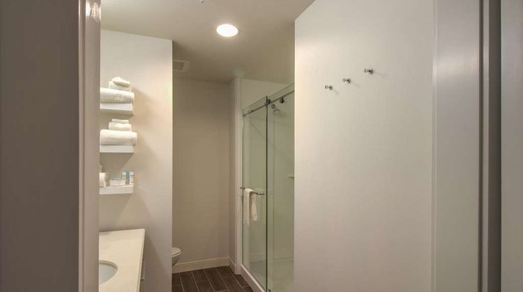 Hampton Inn Crestview South I-10 Room
