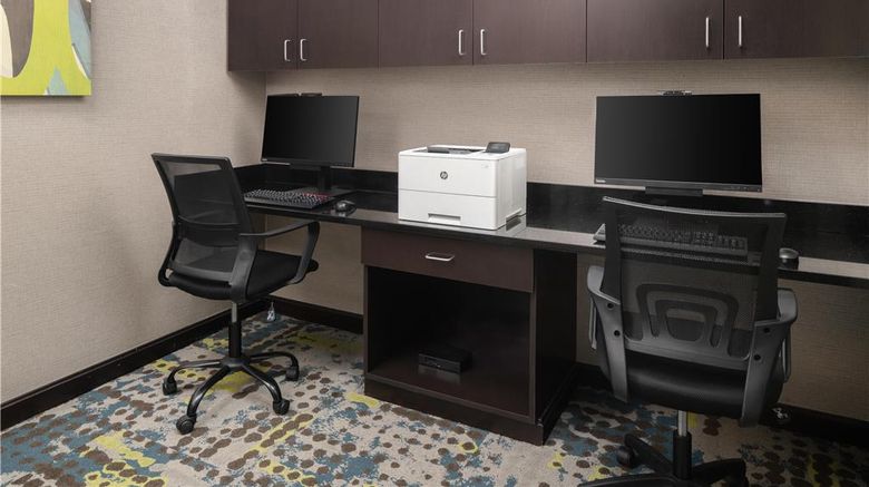 <b>Hampton Inn Fairmont Other</b>. Images powered by <a href="https://iceportal.shijigroup.com/" title="IcePortal" target="_blank">IcePortal</a>.