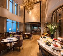 Waldorf Astoria Chengdu Lobby