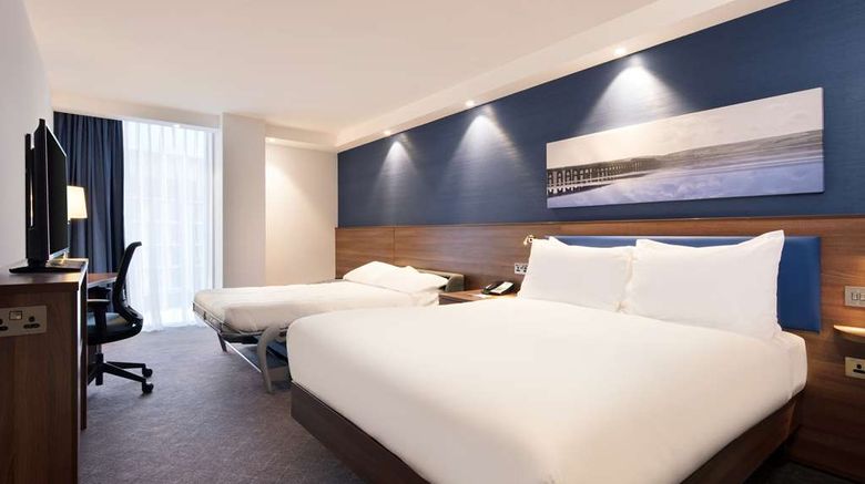 <b>Hampton by Hilton Dundee City Centre Room</b>. Images powered by <a href="https://iceportal.shijigroup.com/" title="IcePortal" target="_blank">IcePortal</a>.