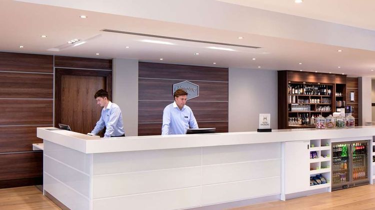 Hampton by Hilton Dundee City Centre Lobby