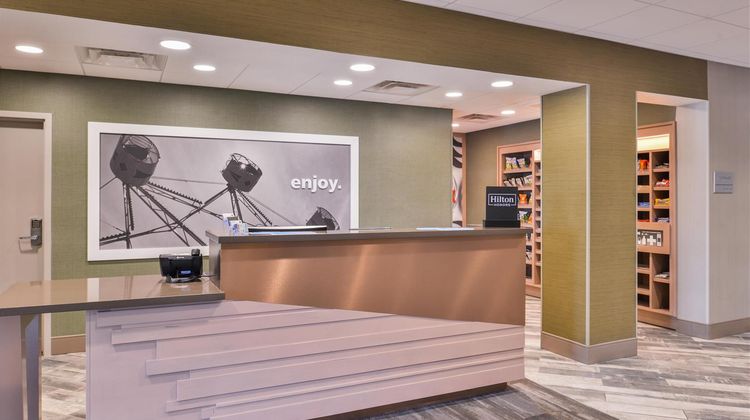 Hampton Inn & Suites Altoona/Des Moines Lobby
