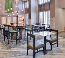 Hampton Inn & Suites Altoona/Des Moines Lobby