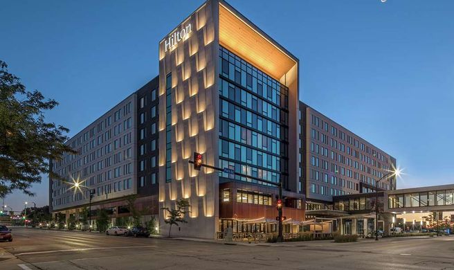 Hilton Des Moines Downtown Exterior