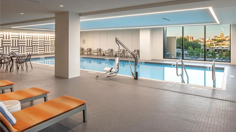 Hilton Des Moines Downtown Pool