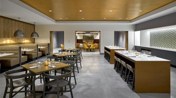 Hilton Des Moines Downtown Restaurant