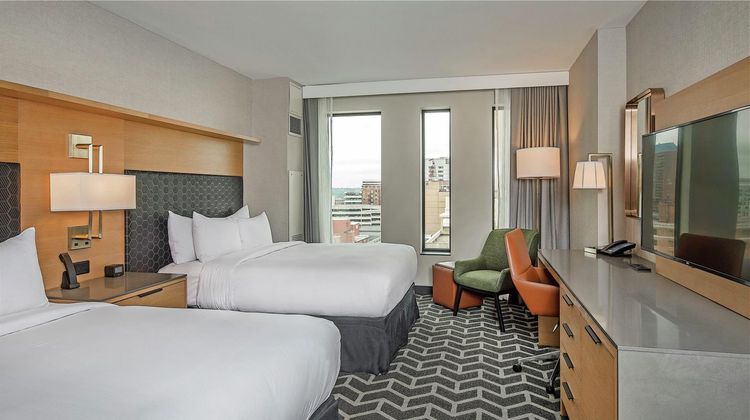 Hilton Des Moines Downtown Room