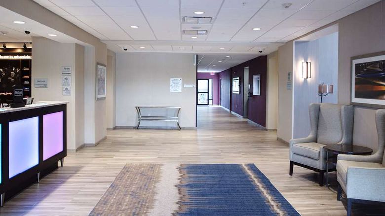 <b>Hampton Inn/Suites Des Moines/Urbandale Lobby</b>. Images powered by <a href="https://iceportal.shijigroup.com/" title="IcePortal" target="_blank">IcePortal</a>.