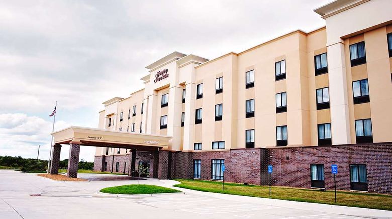 <b>Hampton Inn/Suites Des Moines/Urbandale Exterior</b>. Images powered by <a href="https://iceportal.shijigroup.com/" title="IcePortal" target="_blank">IcePortal</a>.