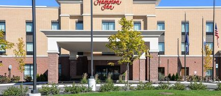 Hampton Inn Brighton Exterior