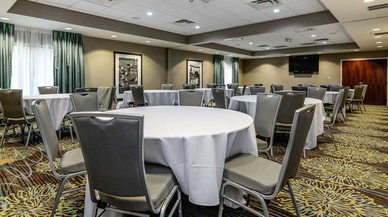 <b>Hampton Inn Brighton Meeting</b>. Images powered by <a href="https://iceportal.shijigroup.com/" title="IcePortal" target="_blank">IcePortal</a>.