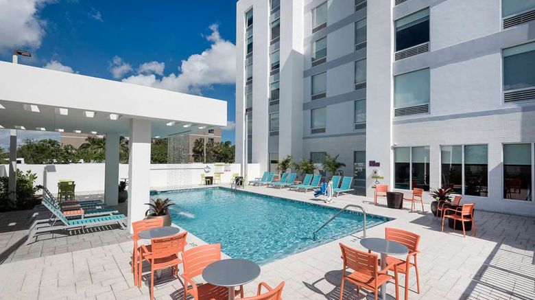 <b>Home2 Suites Ft Lauderdale Arpt/Cruise Pool</b>. Images powered by <a href="https://iceportal.shijigroup.com/" title="IcePortal" target="_blank">IcePortal</a>.